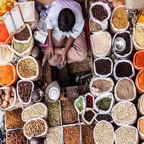 تور بمبئی: در سفر به هند چگونه غذا بخوریم؟